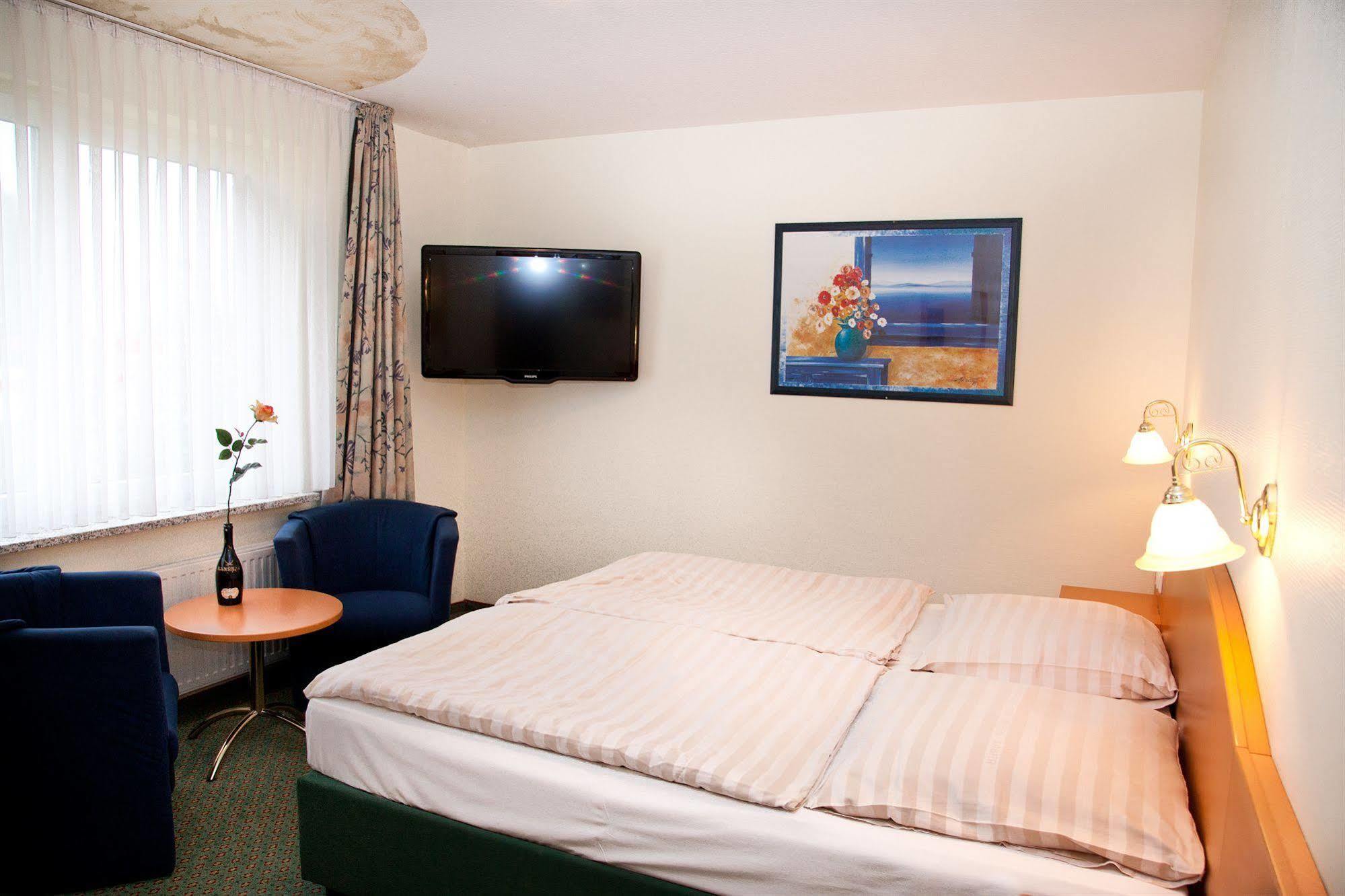 Hotel Gremersdorf - Zum Gruenen Jaeger Εξωτερικό φωτογραφία